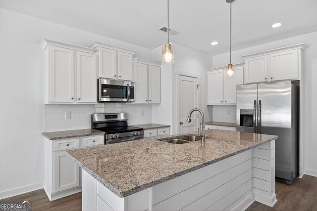 109 Royal Tern Lane, Warner Robins, GA 31093
