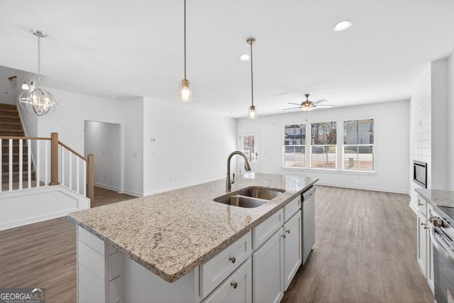 109 Royal Tern Lane, Warner Robins, GA 31093