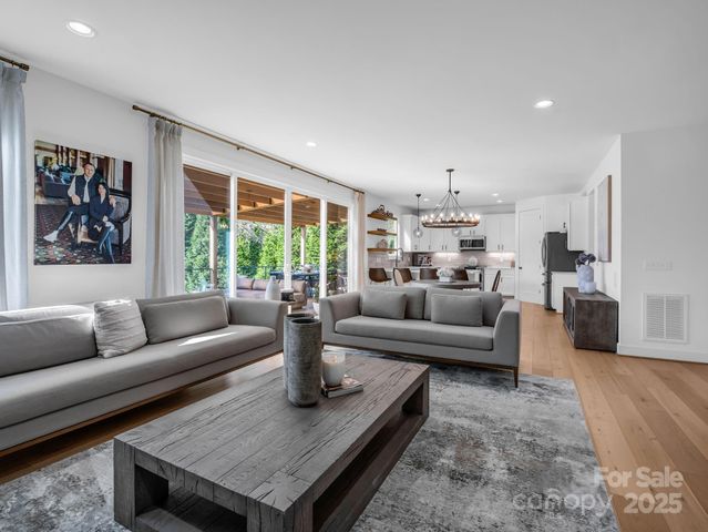 27 Drakes Meadow Lane, Arden, NC 28704