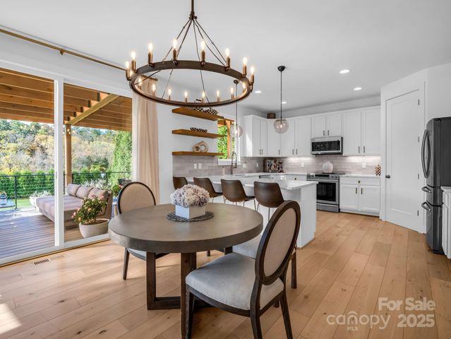 27 Drakes Meadow Lane, Arden, NC 28704