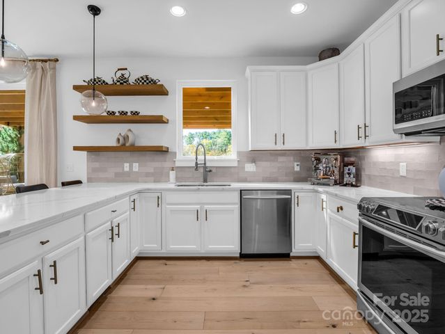 27 Drakes Meadow Lane, Arden, NC 28704