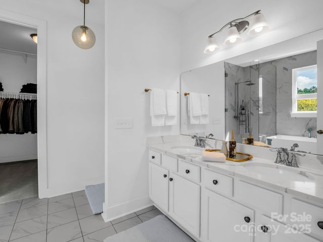 27 Drakes Meadow Lane, Arden, NC 28704