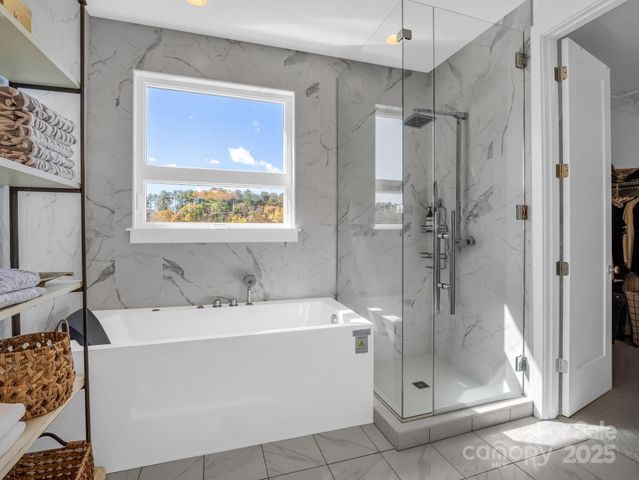 27 Drakes Meadow Lane, Arden, NC 28704