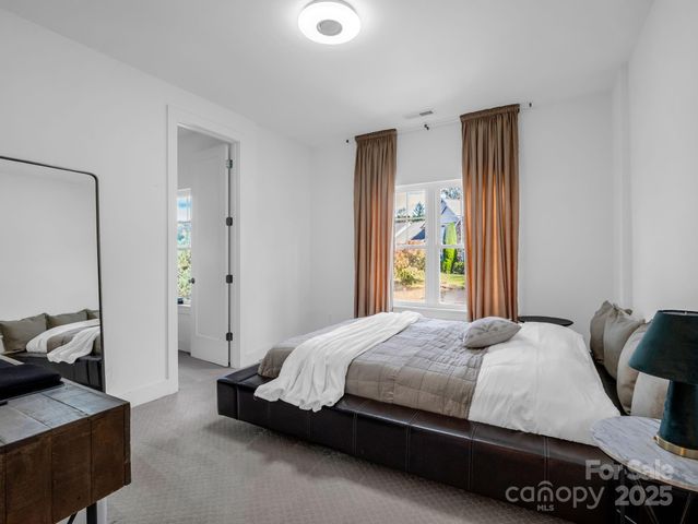 27 Drakes Meadow Lane, Arden, NC 28704