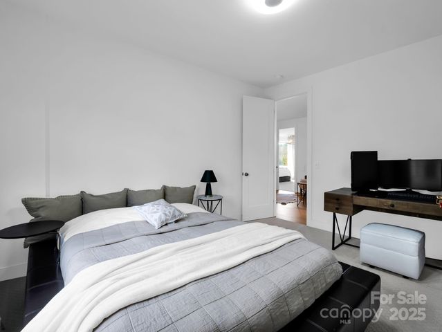 27 Drakes Meadow Lane, Arden, NC 28704