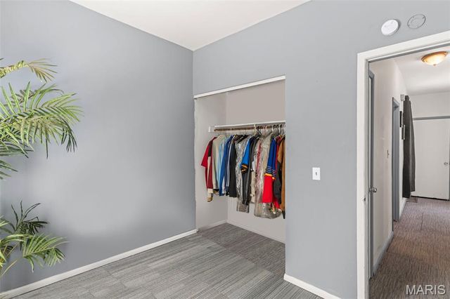 5892 Highland Avenue, St Louis, MO 63112