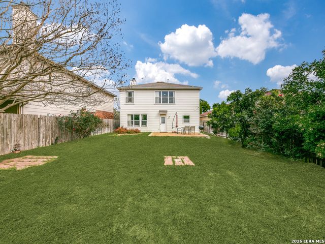 6606 Crestwood Ct, San Antonio, TX 78249