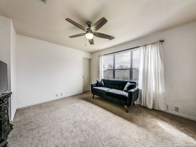 6606 Crestwood Ct, San Antonio, TX 78249