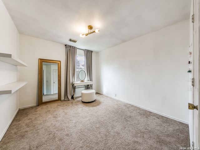 6606 Crestwood Ct, San Antonio, TX 78249