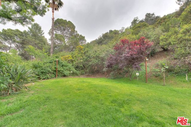 6708 Hillpark Drive 202, Los Angeles, CA 90068