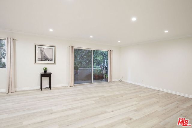 6708 Hillpark Drive 202, Los Angeles, CA 90068