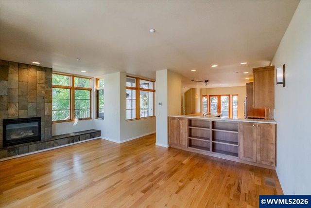 1892 Cousteau Lp SE, Salem, OR 97302