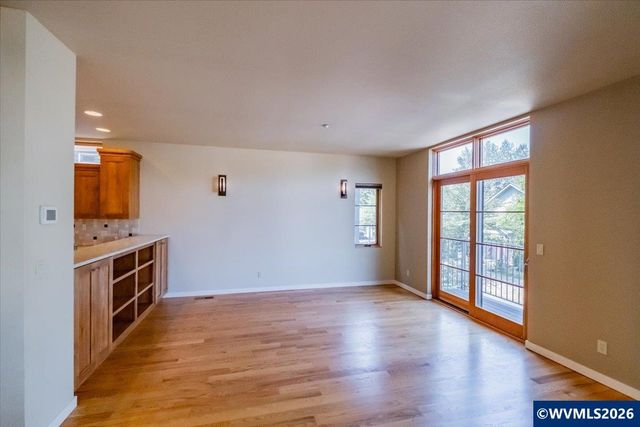 1892 Cousteau Lp SE, Salem, OR 97302