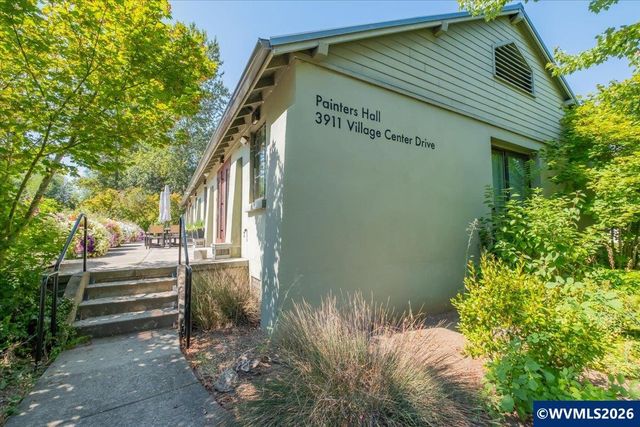 1892 Cousteau Lp SE, Salem, OR 97302
