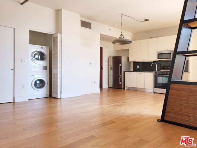 460 S Spring Street 908, Los Angeles, CA 90013