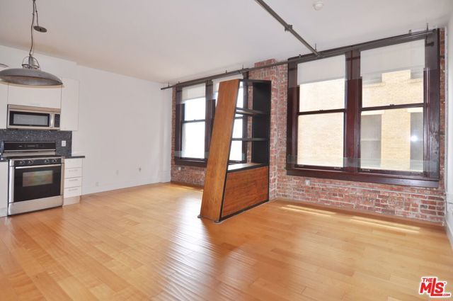 460 S Spring Street 908, Los Angeles, CA 90013