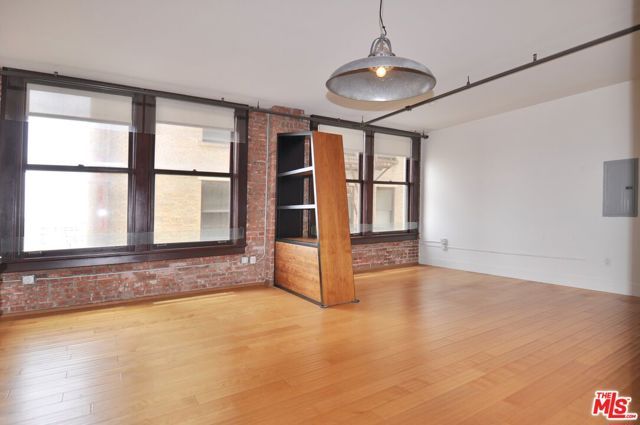 460 S Spring Street 908, Los Angeles, CA 90013