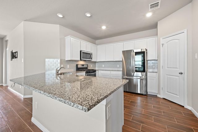 296 Cherry Laurel LN, Kyle, TX 78640