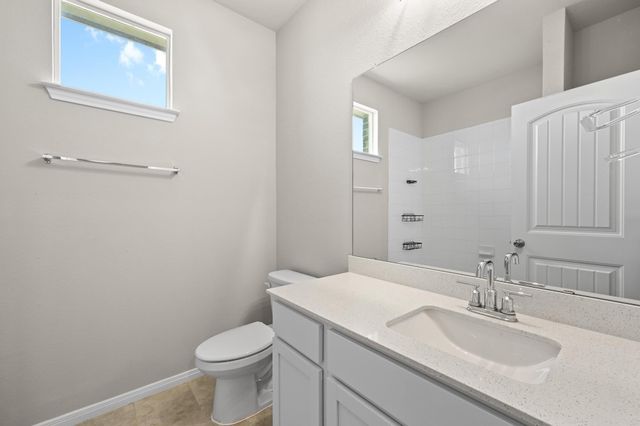 296 Cherry Laurel LN, Kyle, TX 78640