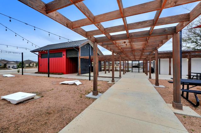 296 Cherry Laurel LN, Kyle, TX 78640