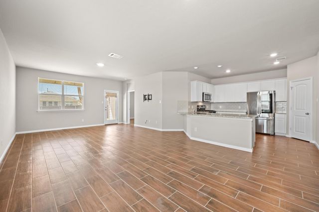 296 Cherry Laurel LN, Kyle, TX 78640