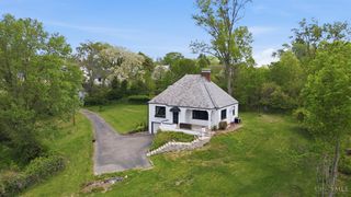 3515 Ravenwood Avenue, Cincinnati, OH 45213
