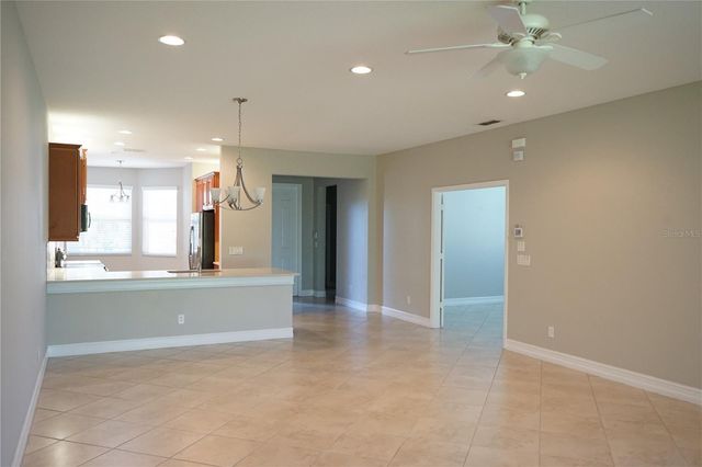 15628 AURORA LAKE CIRCLE 114, Wimauma, FL 33598