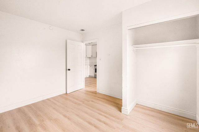 407 4th Street, Bakersfield, CA 93304