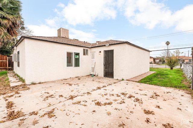 407 4th Street, Bakersfield, CA 93304