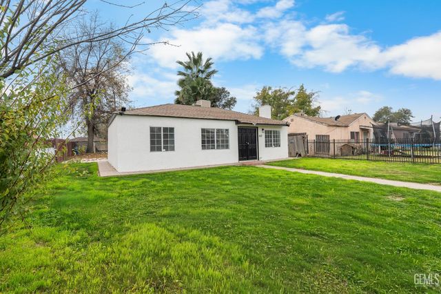 407 4th Street, Bakersfield, CA 93304
