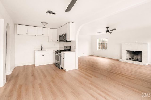 407 4th Street, Bakersfield, CA 93304