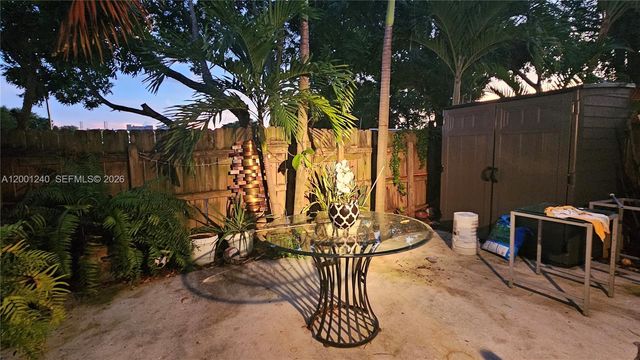 520 NW 109th Ave 602, Miami, FL 33172