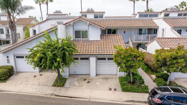 94 Kingston Ct West, Coronado, CA 92118