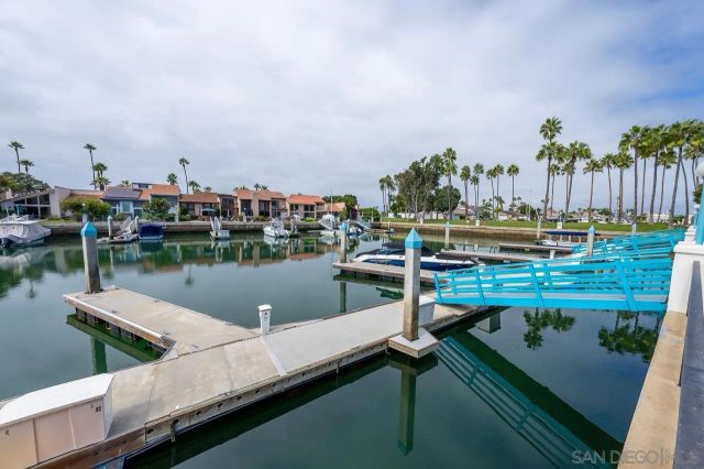 94 Kingston Ct West, Coronado, CA 92118