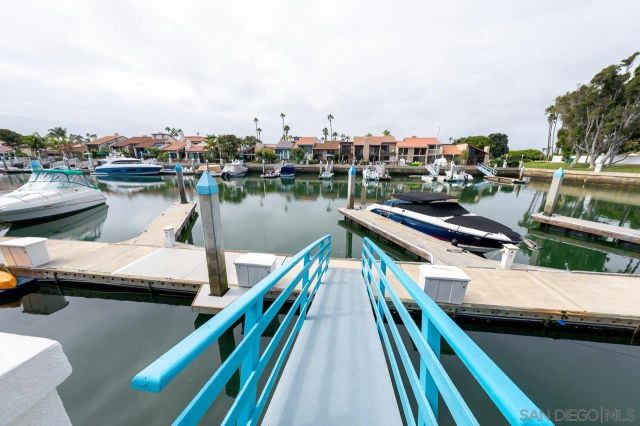 94 Kingston Ct West, Coronado, CA 92118