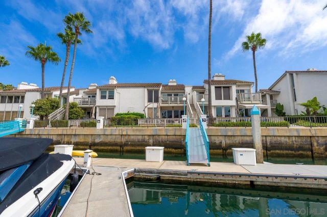 94 Kingston Ct West, Coronado, CA 92118