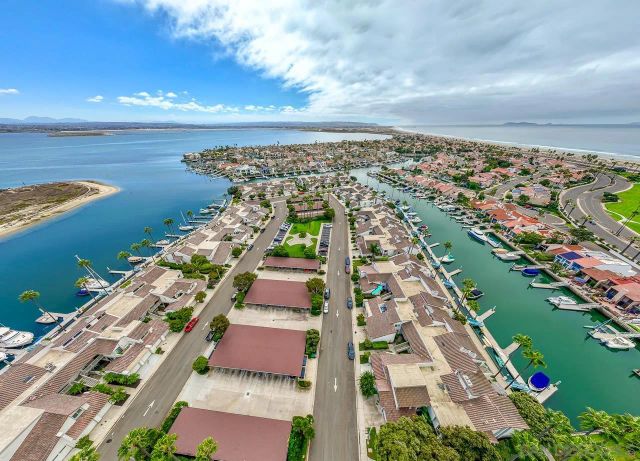 94 Kingston Ct West, Coronado, CA 92118