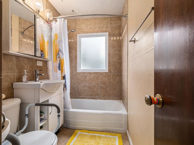 1111 SPRUCE Street, Council Bluffs, IA 51501