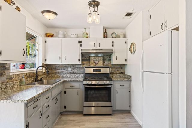 7006 Plumber Way, North Highlands, CA 95660