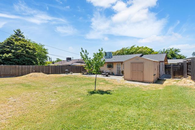 7006 Plumber Way, North Highlands, CA 95660