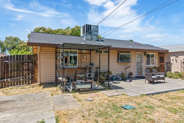 7006 Plumber Way, North Highlands, CA 95660