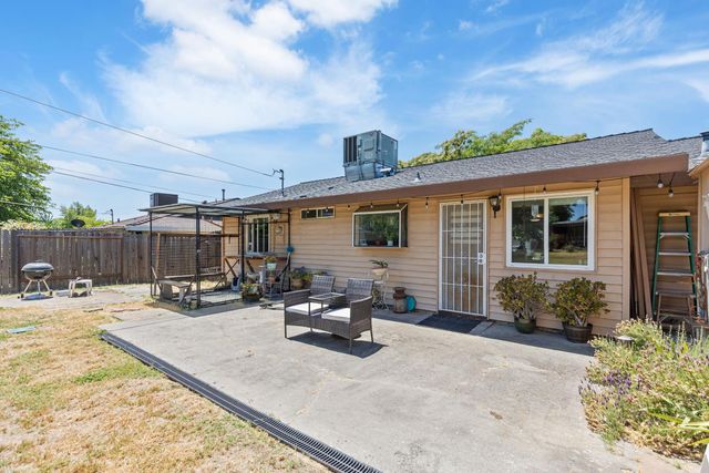 7006 Plumber Way, North Highlands, CA 95660