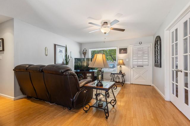 7006 Plumber Way, North Highlands, CA 95660