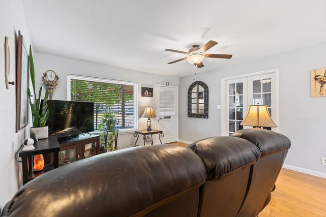 7006 Plumber Way, North Highlands, CA 95660