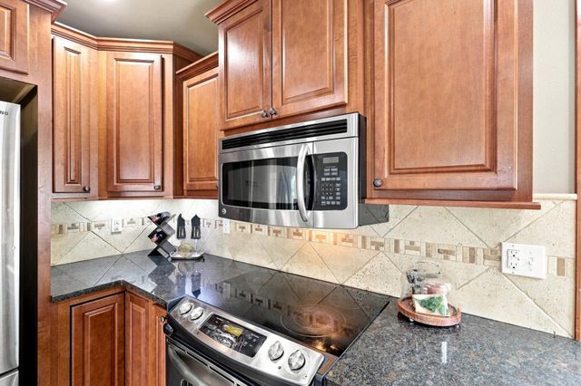16204 E 10th Ln, Veradale, WA 99037