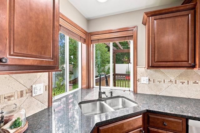 16204 E 10th Ln, Veradale, WA 99037