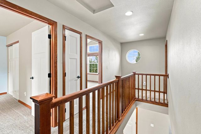 16204 E 10th Ln, Veradale, WA 99037