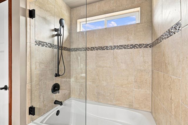 16204 E 10th Ln, Veradale, WA 99037