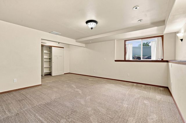 16204 E 10th Ln, Veradale, WA 99037