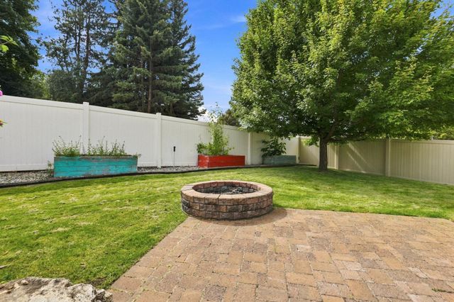 16204 E 10th Ln, Veradale, WA 99037